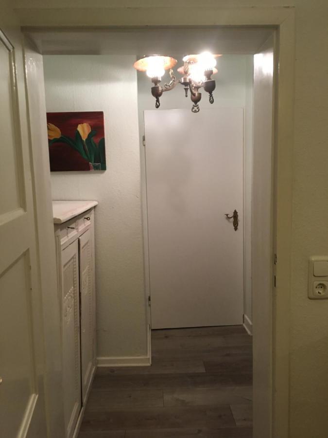 Privates Appartment Ferienwohnung Im Einfamilienhaus Дюссельдорф Экстерьер фото